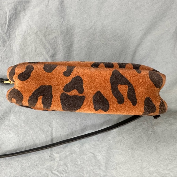 Clare V. MIDI SAC in Cheetah/Leopard and stripes - Picture 5 of 10